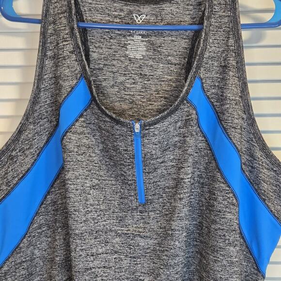 Lane Bryant Livi Active Tank 22/24. Grey Blue Front Zip Workout Outdoor Gorpcore - Picture 1 of 6